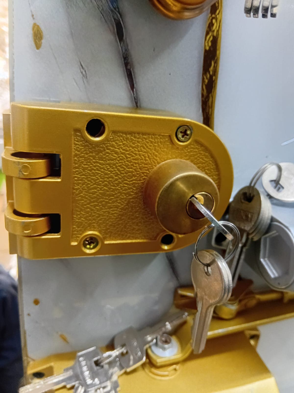 Gold Jimmy-Proof Rim Lock